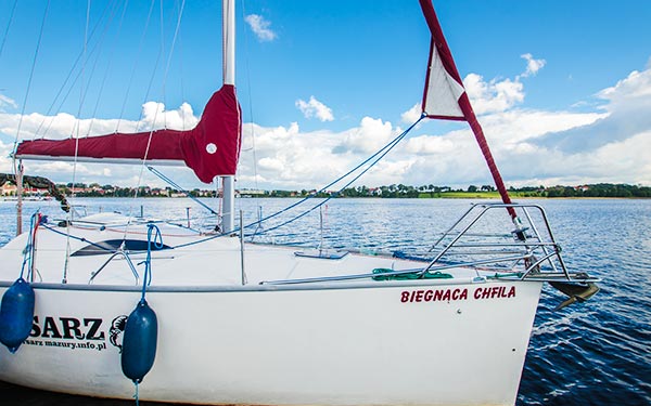 PHILA 880 Biegnąca Chfila. Czarter jachtu, Korsarz - Ryn, Mazury